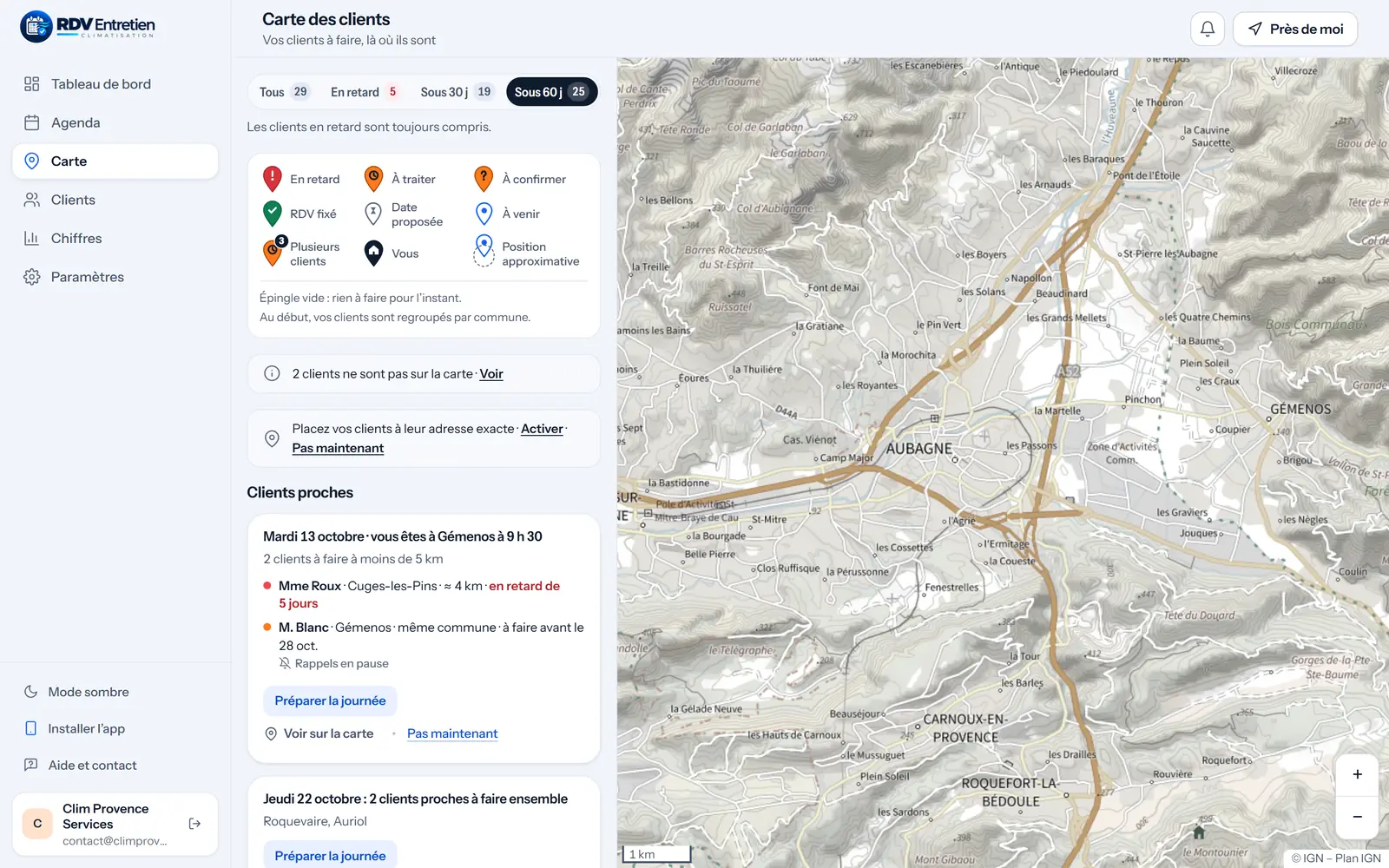 La carte des clients autour d’Aubagne, avec le bandeau «&nbsp;Placez vos clients à leur adresse exacte · Activer&nbsp;»&nbsp;: pour l’instant, chaque client est à la mairie de sa commune.