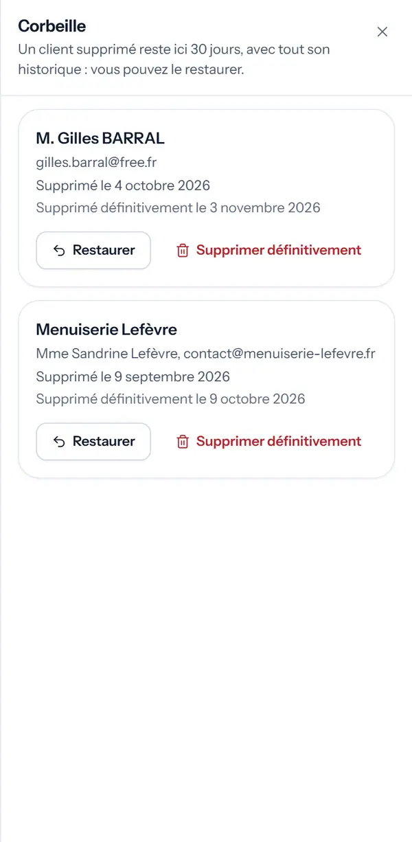 La corbeille : M. Gilles BARRAL, supprimé le 4 octobre, et le bouton Restaurer. Un client supprimé y reste 30 jours, avec tout son historique.