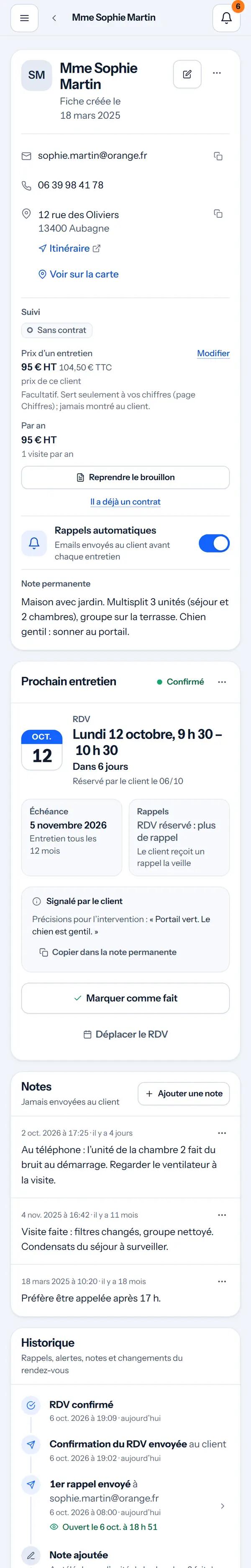 La fiche de Mme Sophie Martin sur le téléphone&nbsp;: coordonnées, adresse à Aubagne, prochain entretien le lundi 12 octobre à 9 h 30, puis ses notes datées, la plus récente en haut.