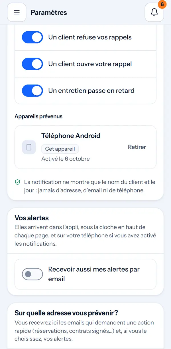 Paramètres, Me prévenir : les notifications du téléphone, dont « Un entretien passe en retard », puis vos alertes dans l’appli, avec la case « Recevoir aussi mes alertes par email ».